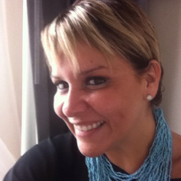 Profile Picture of Claudia Ramirez (@mcrb) on Poshmark