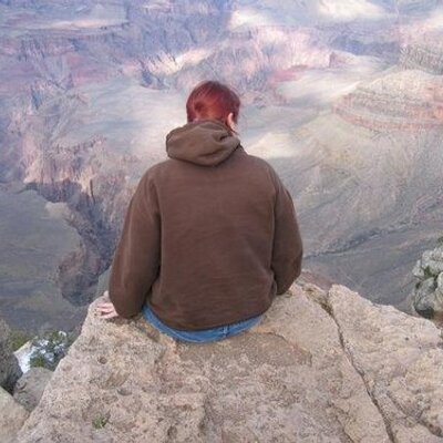 Profile Picture of Amy (@AofRay) on Twitter