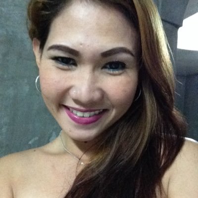 Profile Picture of April Root (@aprilroot22) on Twitter