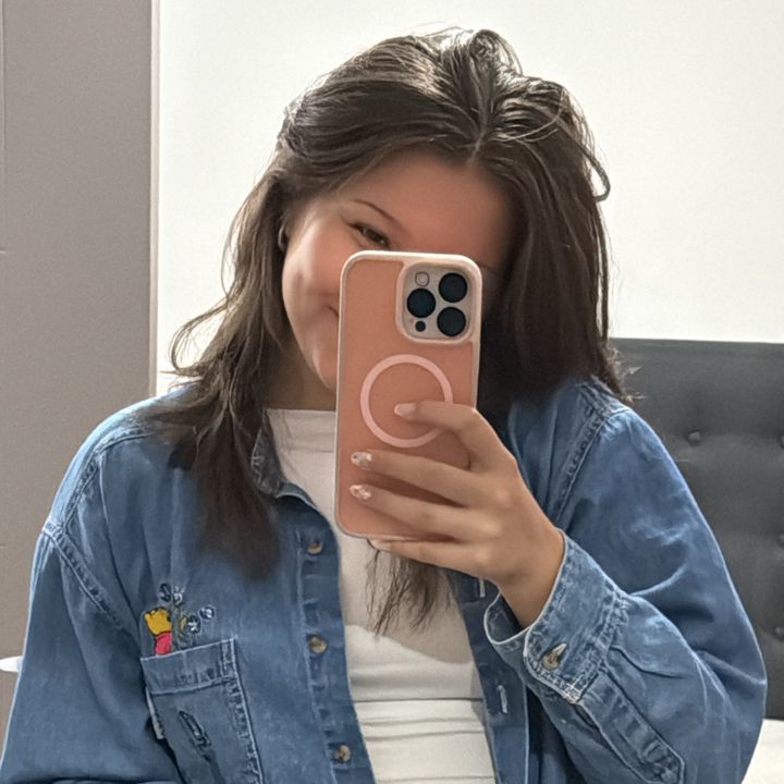 Profile Picture of Annie Calderón (@_anniecalderon) on Tiktok