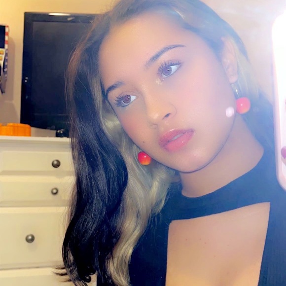 Profile Picture of Rachael Dailey (@rachaeldaile137) on Poshmark