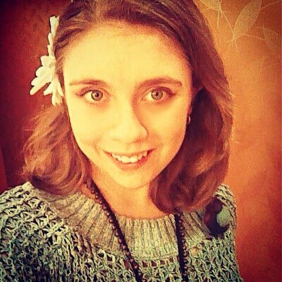 Profile Picture of Clarice Swanson (@booksnarts417) on Twitter
