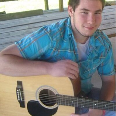 Profile Picture of Daniel Newell (@danielnewell94) on Twitter