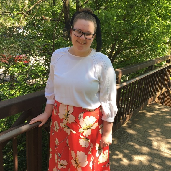 Profile Picture of Alyssa Kyle (@alyssakyle_) on Poshmark