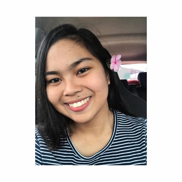 Profile Picture of Aimee Manulid (@manulidaimee1) on Poshmark