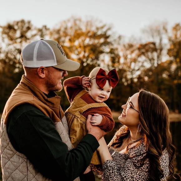 Profile Picture of Carley Howard (@carleyh17) on Poshmark