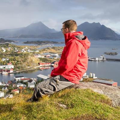 Profile Picture of James Billings (@jowlymonster) on Twitter