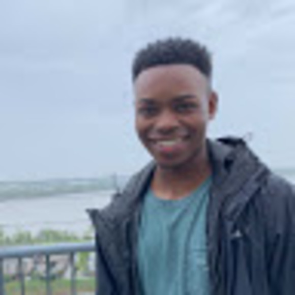 Profile Picture of Marcelius Whitney (@marceliusw) on Poshmark