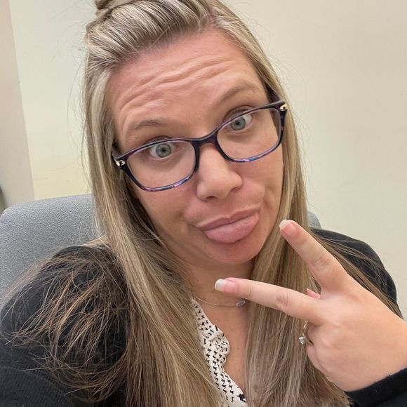 Profile Picture of Melissa Blankenship (@melissablank950) on Poshmark