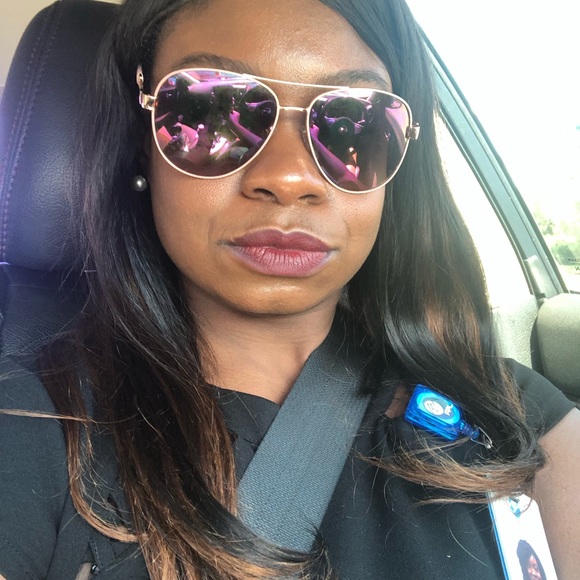 Profile Picture of Erica Dorsainvil (@edorsain) on Poshmark