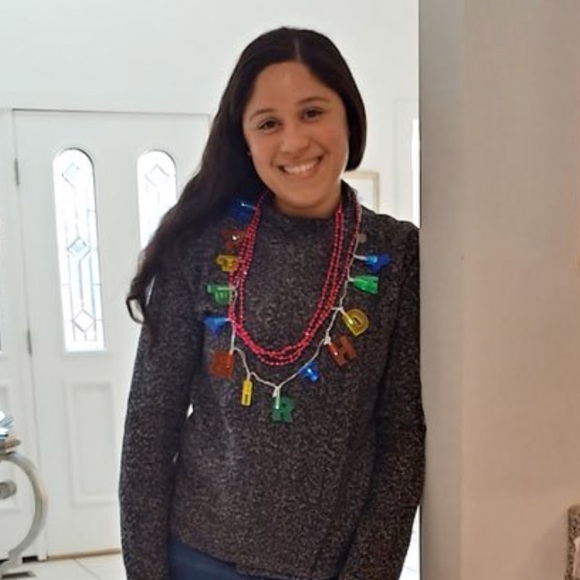 Profile Picture of Rayna Silva (@raynasilva91) on Poshmark
