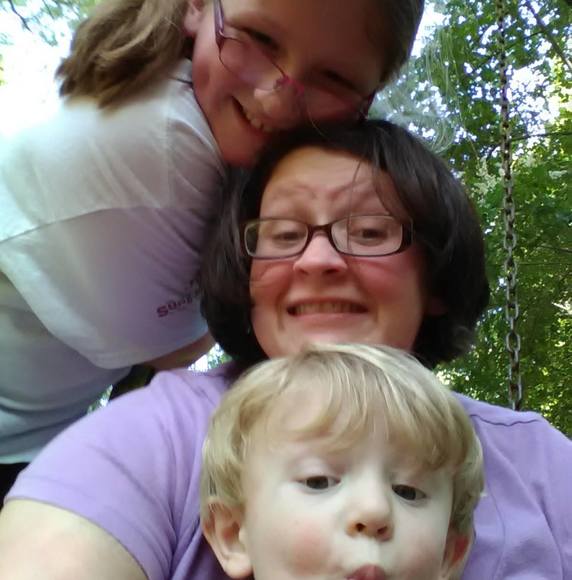 Profile Picture of Jennifer Veasey (@jennv417) on Poshmark