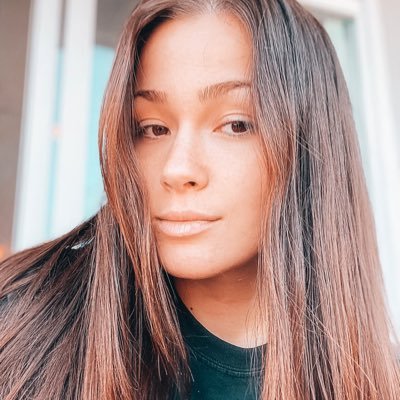 Profile Picture of Sar (@sarahauge8) on Twitter