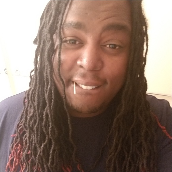 Profile Picture of Bruce Alexander (@bjuize) on Poshmark