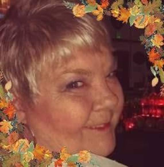 Profile Picture of Lynne Costner (@lynnecostner) on Poshmark