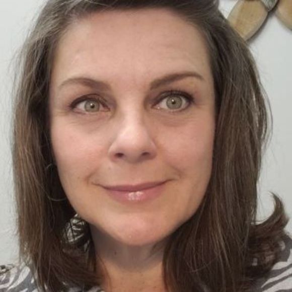 Profile Picture of Tami Bacon (@bact48006) on Poshmark