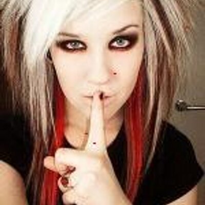 Profile Picture of Alice Obrien (@FemeTuta) on Twitter