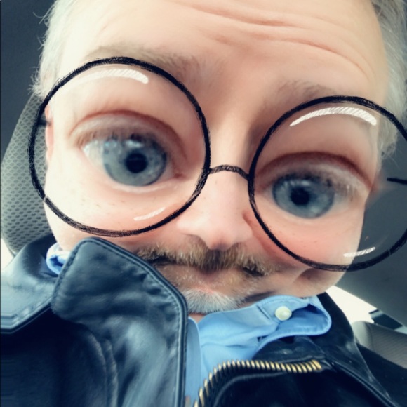 Profile Picture of Jim Hayes (@illustr89) on Poshmark