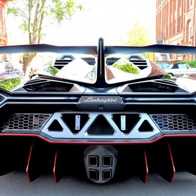 Profile Picture of Mark (@Mark123lambo) on Twitter