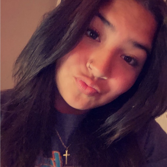 Profile Picture of Joella Bradley (@joellabradley) on Poshmark