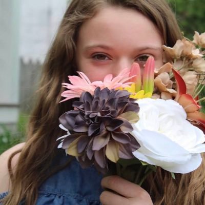 Profile Picture of Lillie Ewing (@LillieE75216627) on Twitter