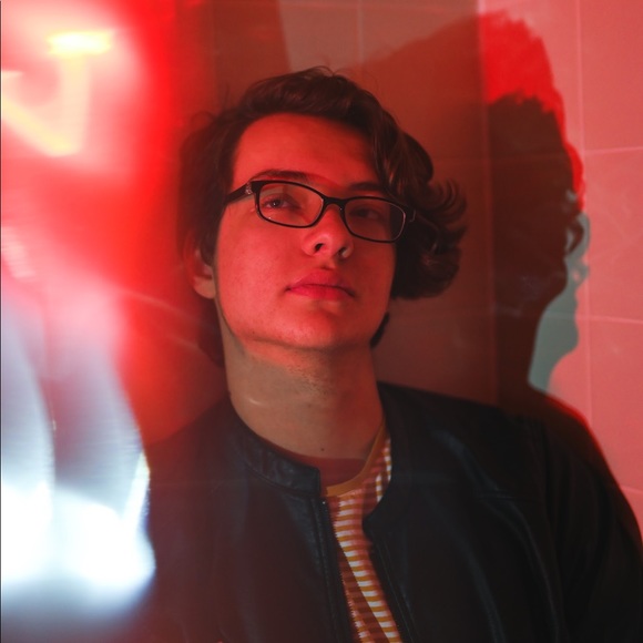 Profile Picture of Lester Alexander (@lester_alex) on Poshmark