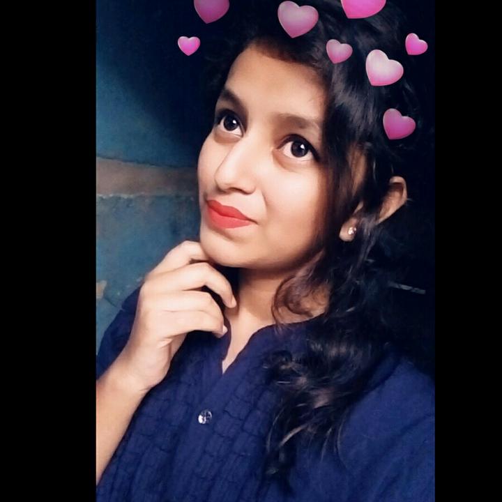 Profile Picture of Lovely poison 💋 (@tanyachakraborty2) on Tiktok