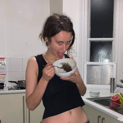 Profile Picture of Laura Hone (@LauraHone1) on Twitter