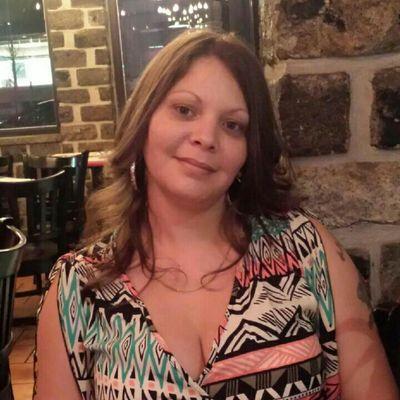 Profile Picture of Yvette Irizarry (@yvette_irizarry) on Twitter