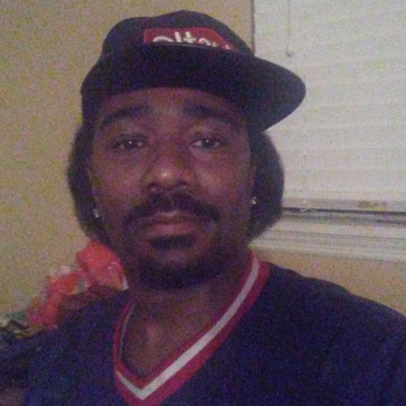 Profile Picture of Terence Owens (@terence74) on Poshmark