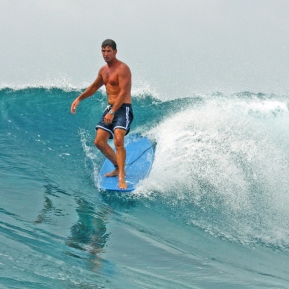 Profile Picture of Alden Madruga (@lifelinegoods) on Poshmark