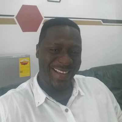 Profile Picture of Evans Adu-Gyamfi (@EvanxDeyoung) on Twitter