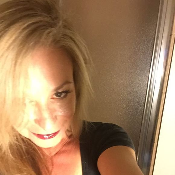 Profile Picture of Shannon Cassin (@shannoncassin) on Poshmark