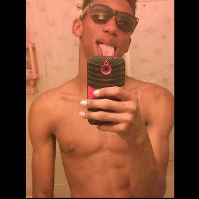 Profile Picture of Aaron Sweatt (@AaronGotSwagg) on Twitter