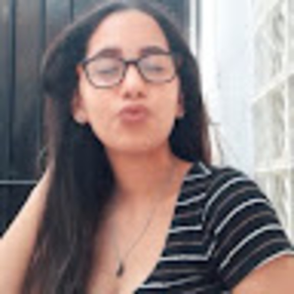 Profile Picture of Xamarializ Rodríguez ortiz (@xamarializ14) on Poshmark