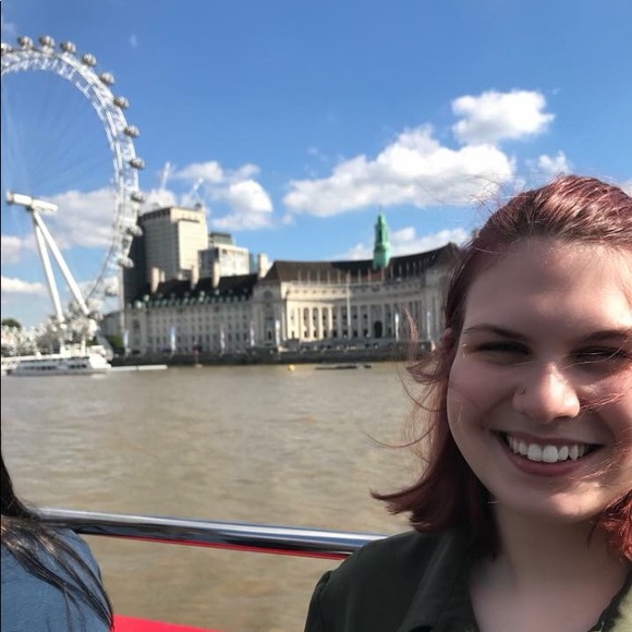 Profile Picture of Meghan Haynes (@meghanlhaynes) on Poshmark