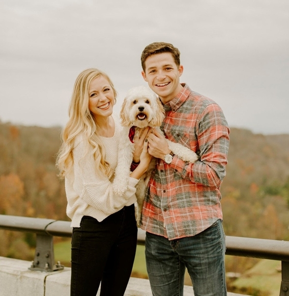 Profile Picture of Brett Simpson (@brettsimpson) on Poshmark