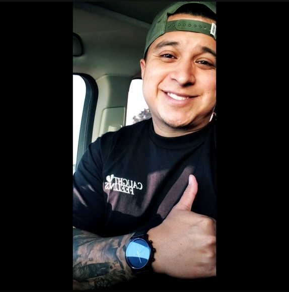 Profile Picture of Ray Munoz (@raymunoz) on Poshmark