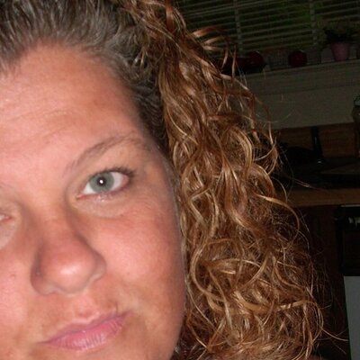 Profile Picture of Tara Andrews (@TaraBrynne) on Twitter