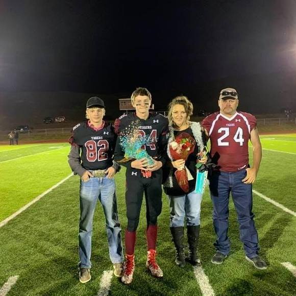 Profile Picture of Lori Carpenter (@lorircarp) on Poshmark