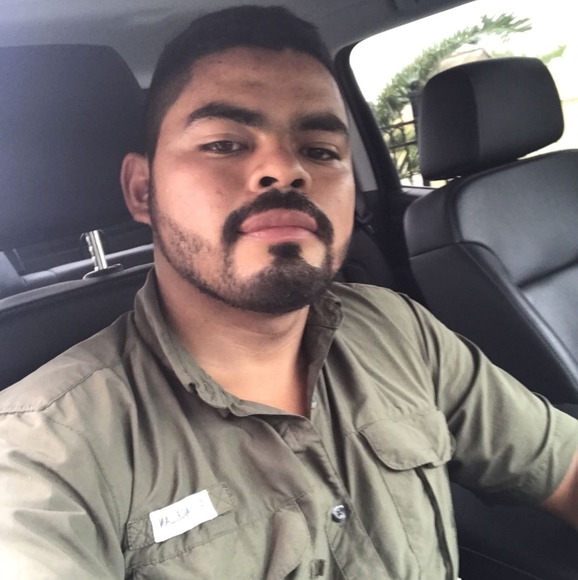 Profile Picture of Gilberto Aleman (@gilbertoaleman) on Poshmark