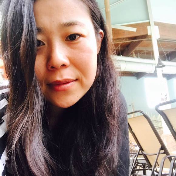 Profile Picture of Yuan yuan Zhang (@vefc1115) on Poshmark