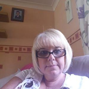 Profile Picture of Sue Holloway (@SueHoll90580372) on Twitter