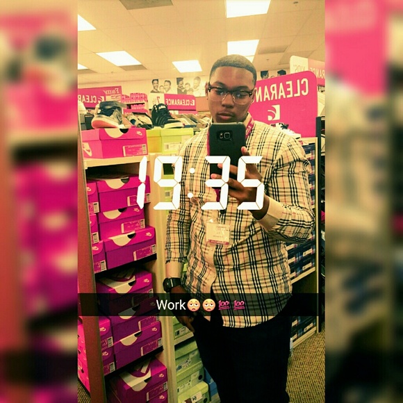 Profile Picture of Troy Matthews (@troy98) on Poshmark