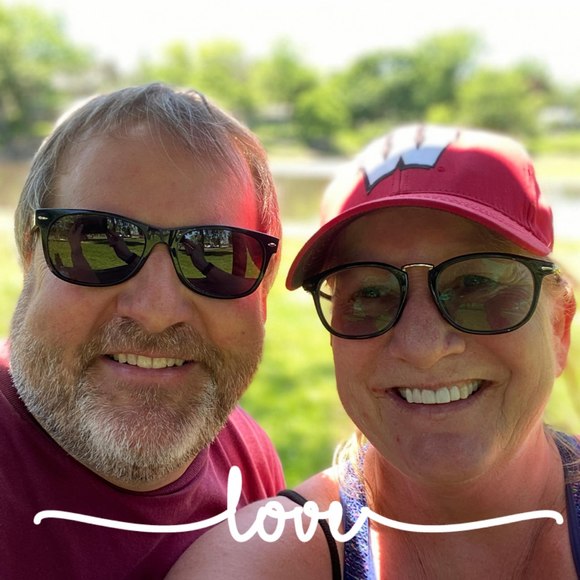 Profile Picture of Janie Russell pflaum (@jepflaum2) on Poshmark