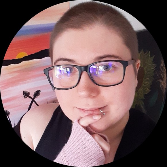 Profile Picture of Mersadies Siverson (@mercimae) on Poshmark