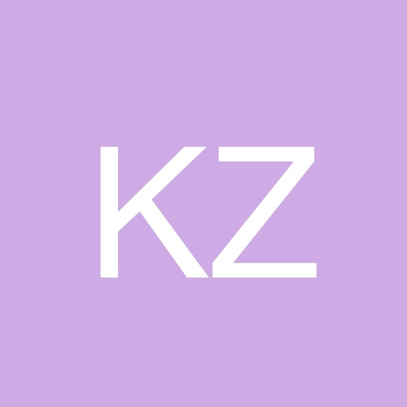 Profile Picture of Karly Zander (@karlyzander) on Poshmark