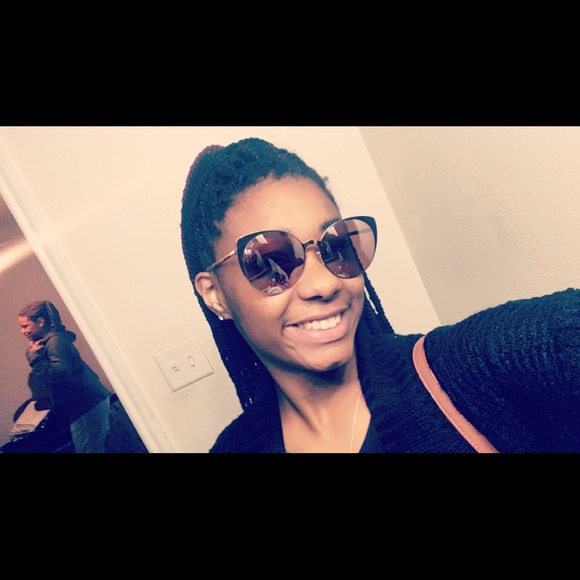 Profile Picture of Jasmine Wise (@jasminew97) on Poshmark