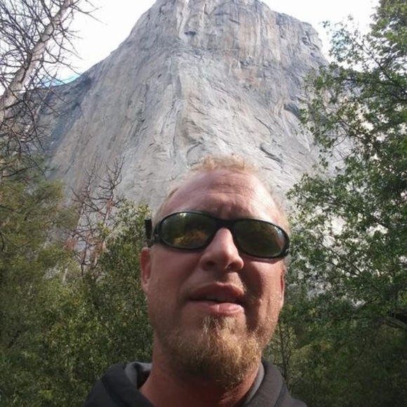 Profile Picture of Kevin Kuhn (@kevthegerman) on Poshmark