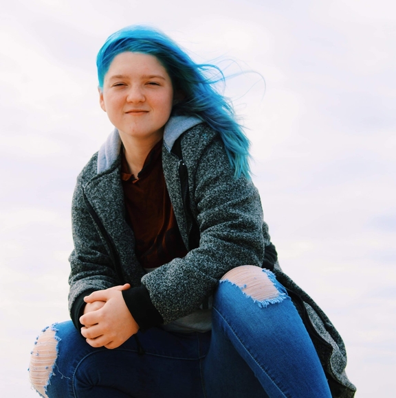 Jacklyn Bowles - Poshmark Profile Picture of Jacklyn Bowles (@jacklynb67) on Poshmark